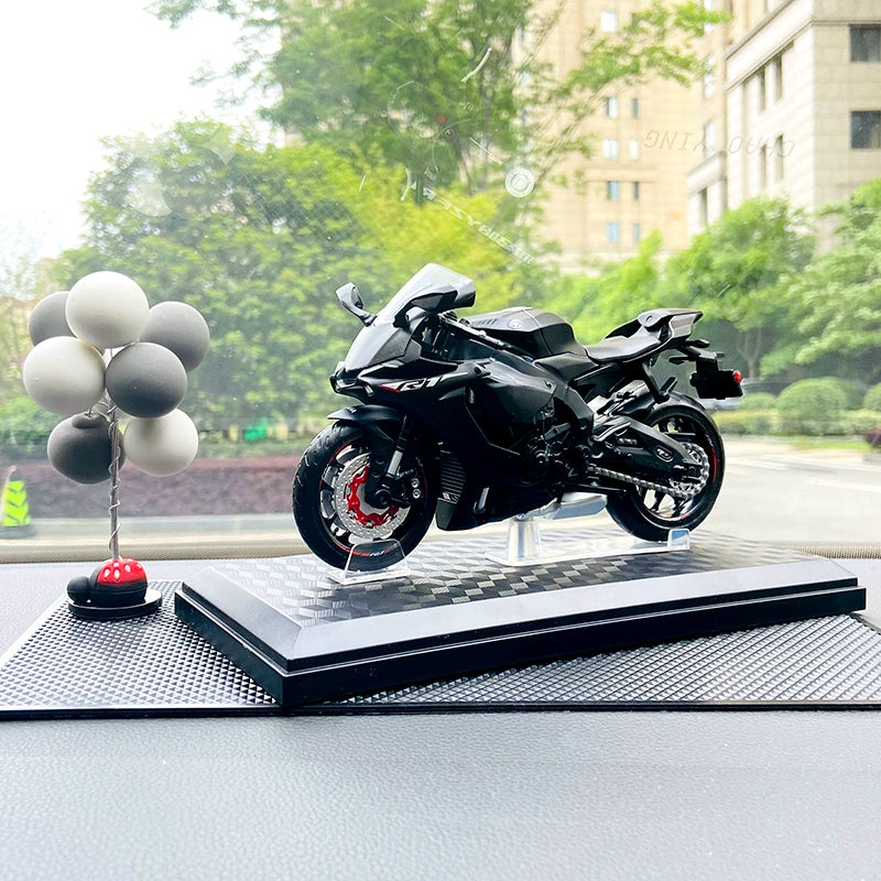 Yamaha R1